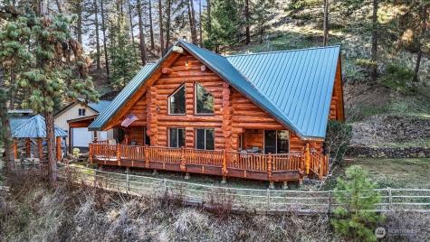 4492 Nile Road Naches WA 98937