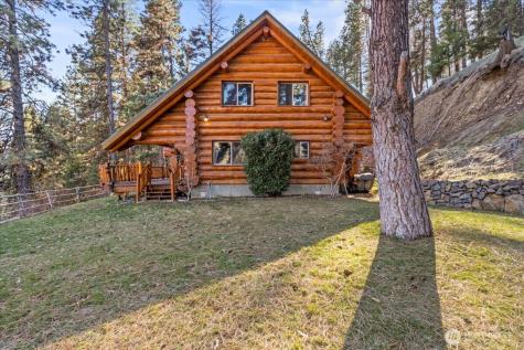 4492 Nile Road Naches WA 98937