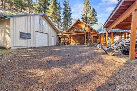 4492 Nile Road Naches WA 98937