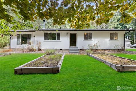1235 Pilchuck Fox Island WA 98333