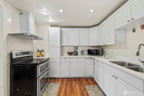 14937 133rd Avenue SE Renton WA 98058