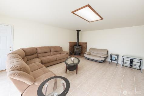 14937 133rd Avenue SE Renton WA 98058
