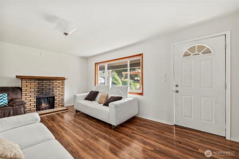 14937 133rd Avenue SE Renton WA 98058