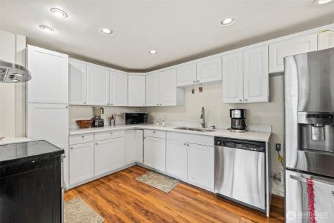 14937 133rd Avenue SE Renton WA 98058