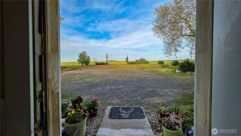 16525 Us Highway 2 Waterville WA 98858