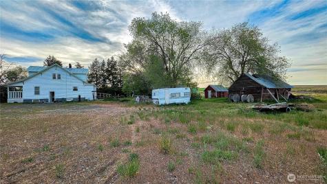 16525 Us Highway 2 Waterville WA 98858