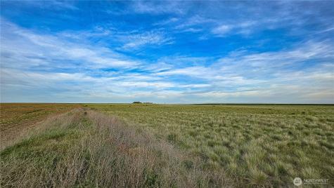 16525 Us Highway 2 Waterville WA 98858