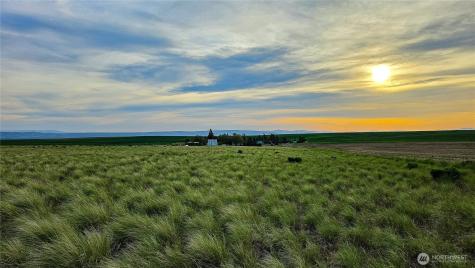 16525 Us Highway 2 Waterville WA 98858