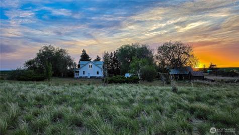 16525 Us Highway 2 Waterville WA 98858