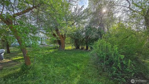 16525 Us Highway 2 Waterville WA 98858