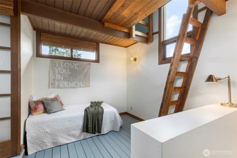 4710 New Sweden Avenue NE Bainbridge Island WA 98110