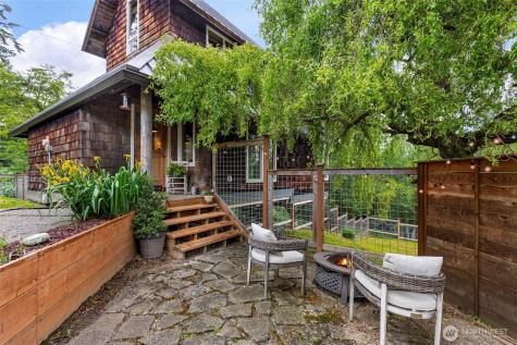 4710 New Sweden Avenue NE Bainbridge Island WA 98110