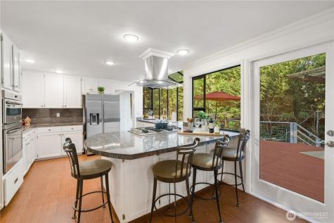 21842 NE 30th Place Sammamish WA 98074