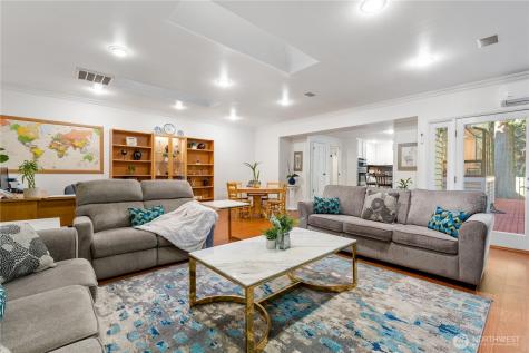 21842 NE 30th Place Sammamish WA 98074