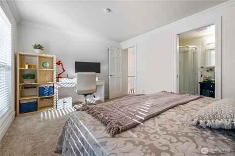 21842 NE 30th Place Sammamish WA 98074