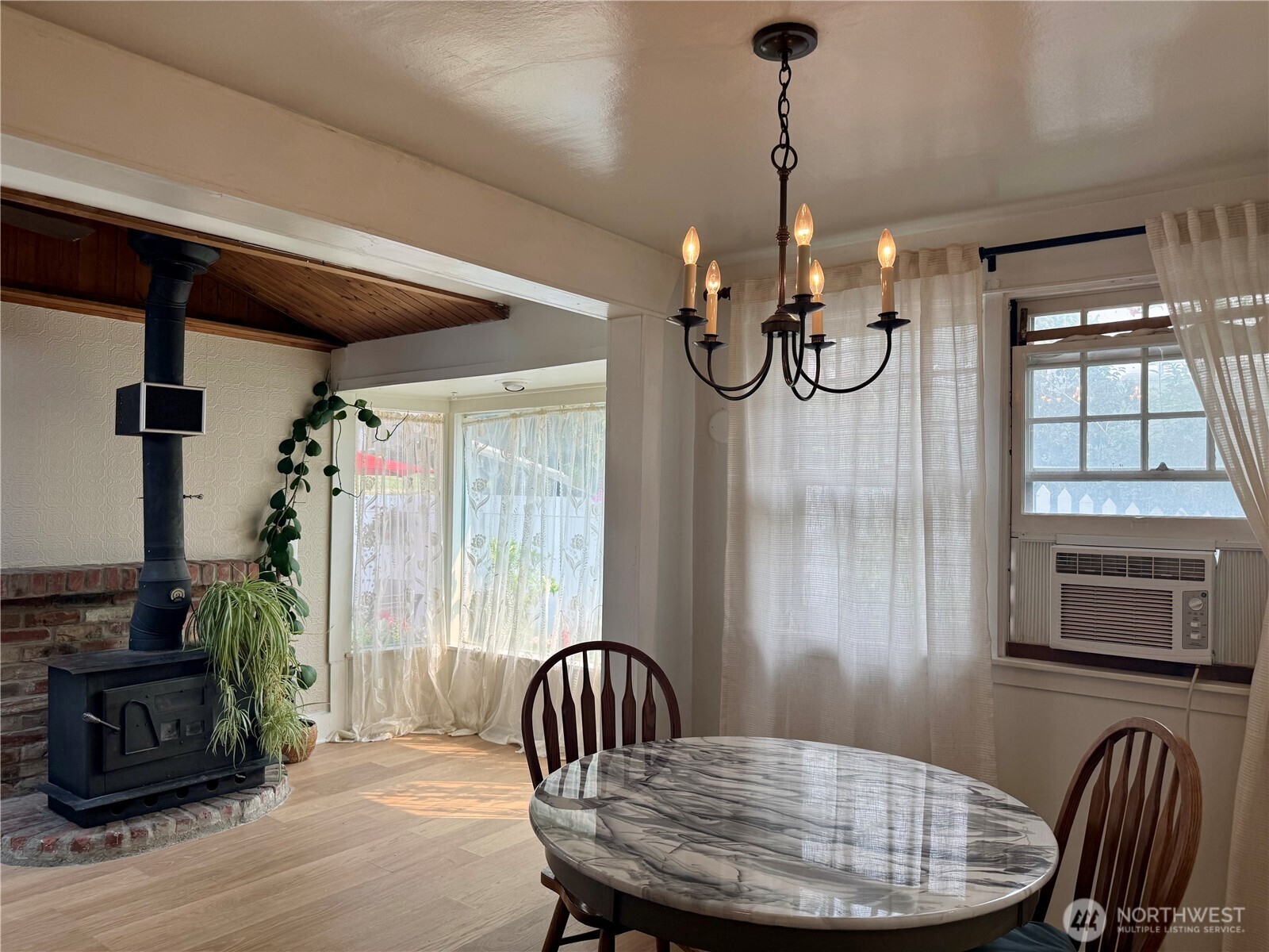 403 NW Main Avenue Wilbur WA 99185