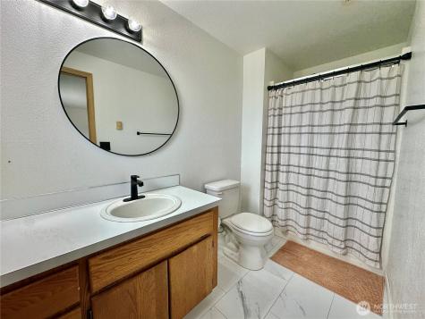 17 Gray Gables Lane Hoquiam WA 98550