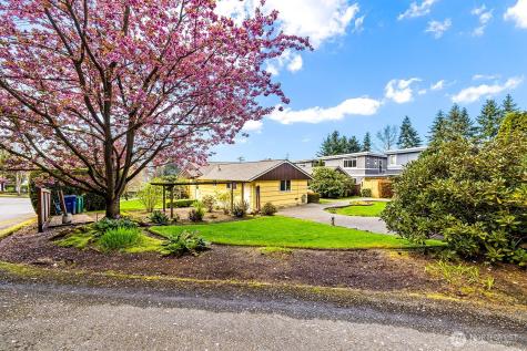 8236 120th Avenue NE Kirkland WA 98033