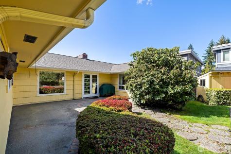 8236 120th Avenue NE Kirkland WA 98033
