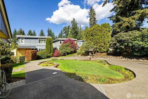 8236 120th Avenue NE Kirkland WA 98033