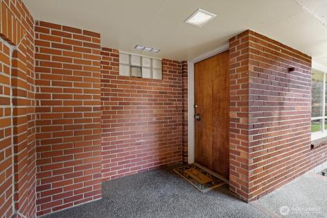 8236 120th Avenue NE Kirkland WA 98033