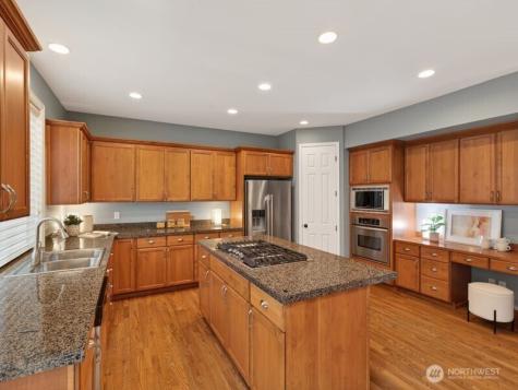 9403 222nd Avenue NE Redmond WA 98053
