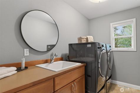 9403 222nd Avenue NE Redmond WA 98053