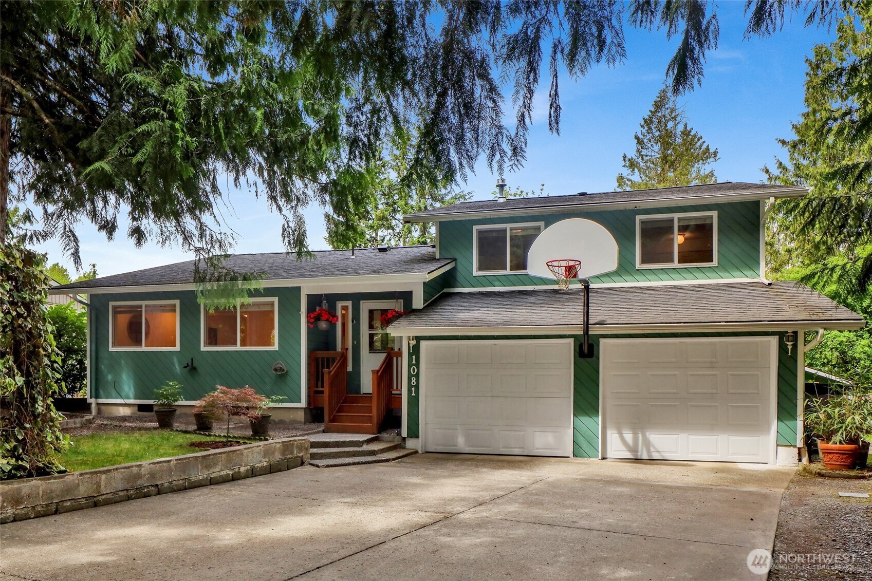 1081 Cedar Hills Avenue Bellingham WA 98229