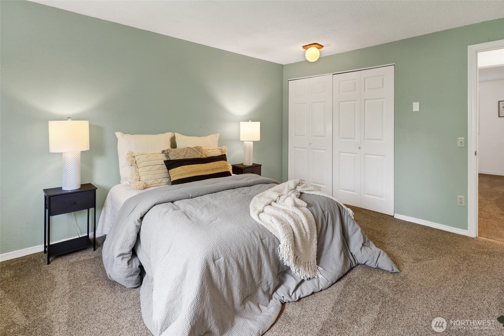 1081 Cedar Hills Avenue Bellingham WA 98229