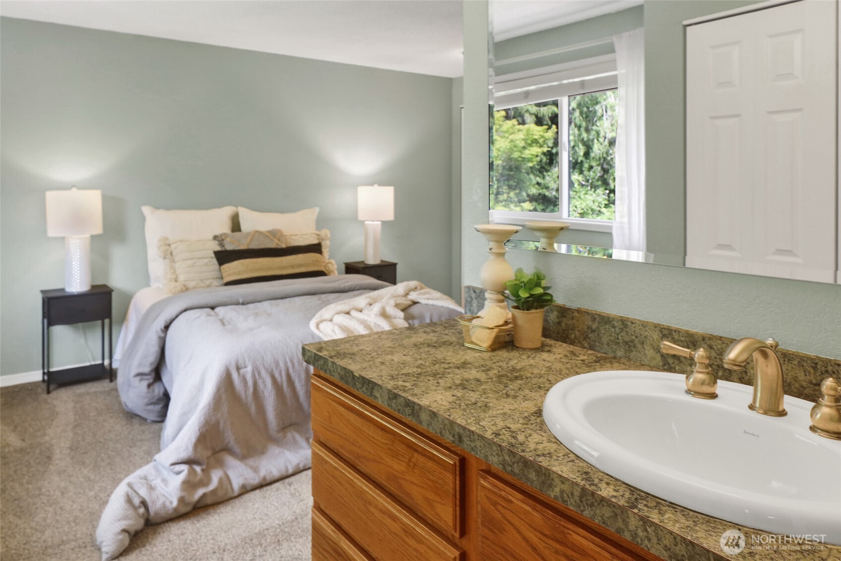 1081 Cedar Hills Avenue Bellingham WA 98229