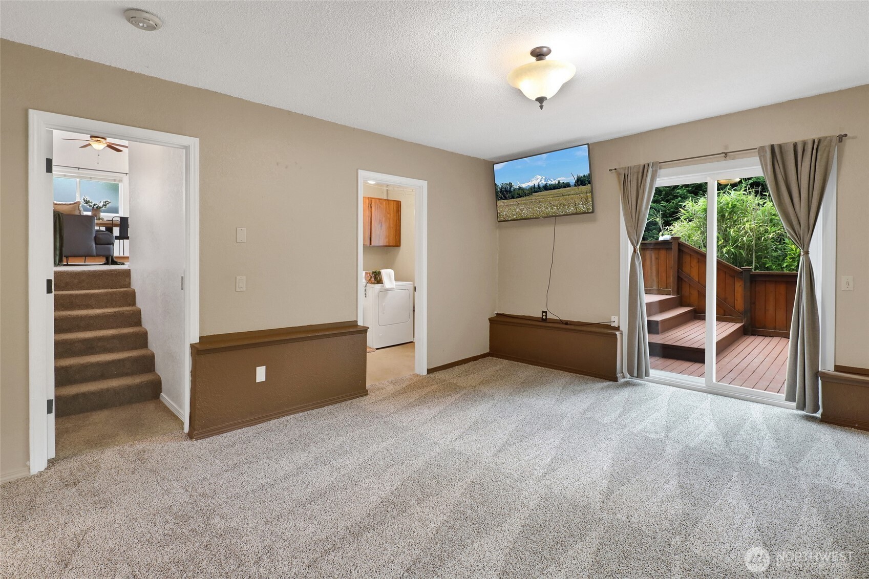 1081 Cedar Hills Avenue Bellingham WA 98229