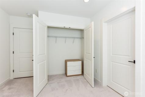 15558 NE 15th Place Bellevue WA 98007