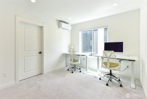 15558 NE 15th Place Bellevue WA 98007