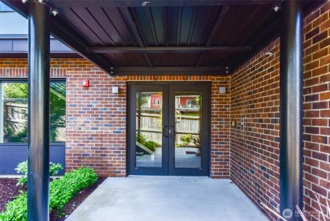 15558 NE 15th Place Bellevue WA 98007