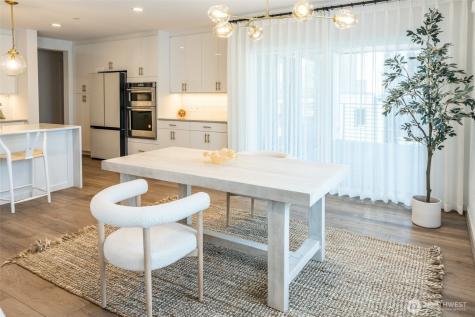 15558 NE 15th Place Bellevue WA 98007