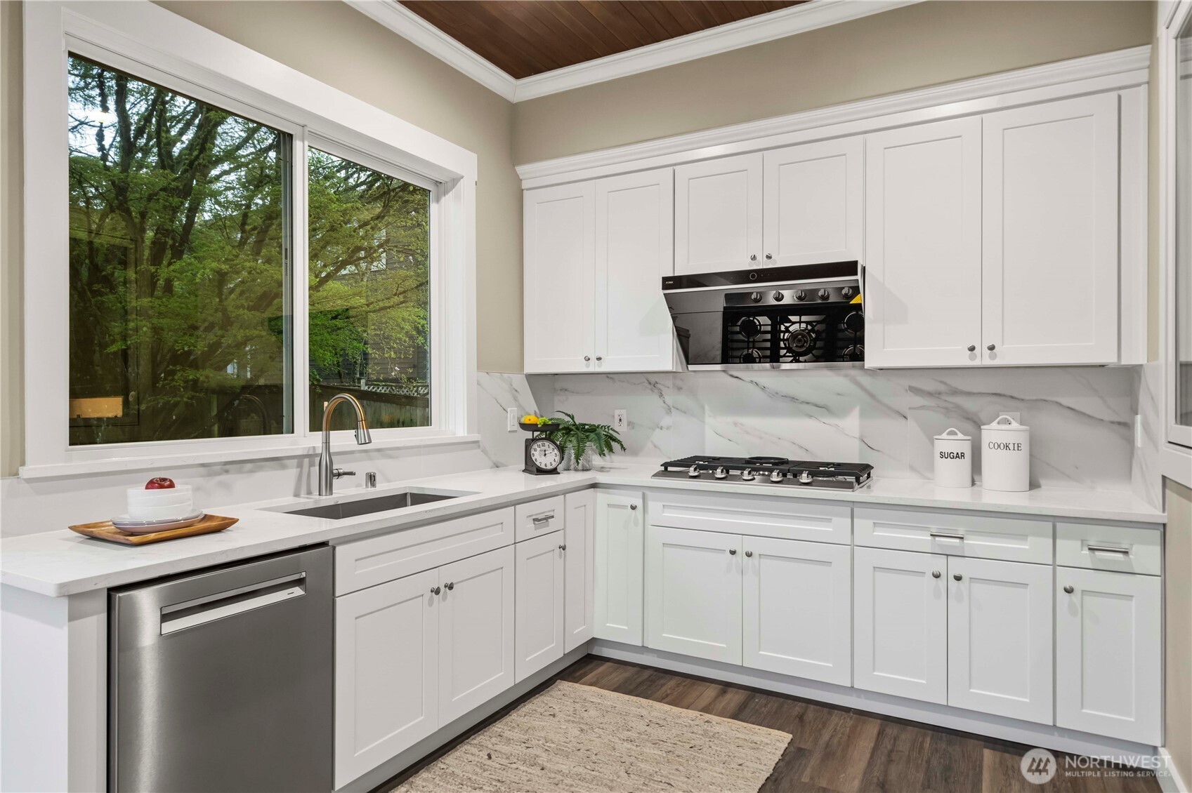 10021 NE 16th Place Bellevue WA 98004