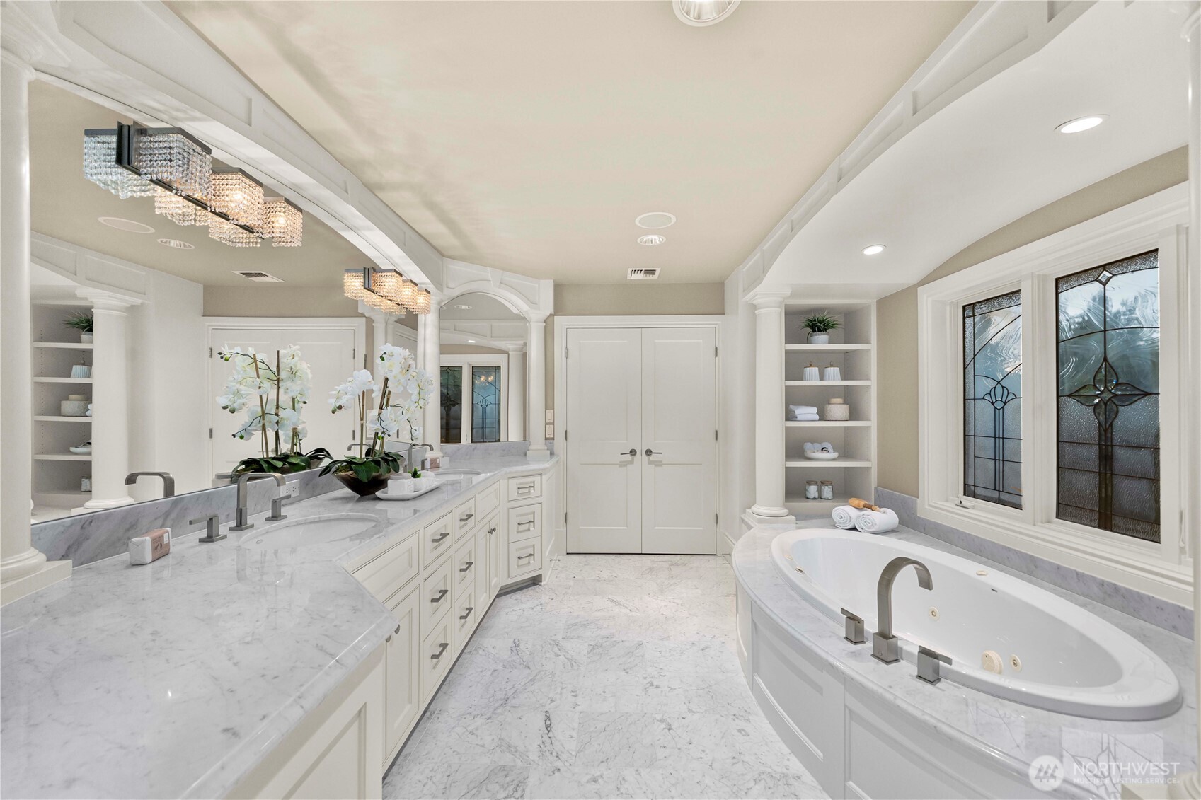10021 NE 16th Place Bellevue WA 98004