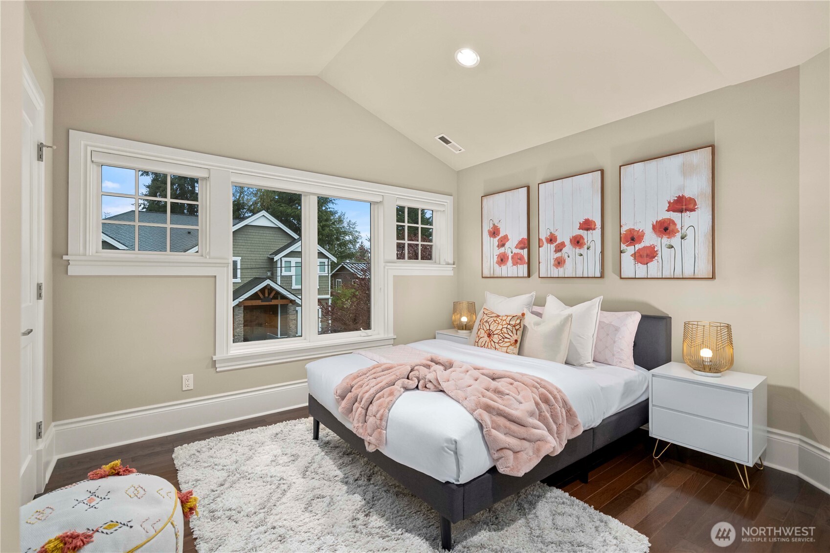10021 NE 16th Place Bellevue WA 98004