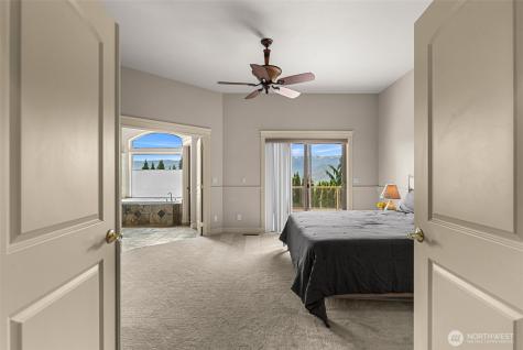 718 Briarwood Drive East Wenatchee WA 98802