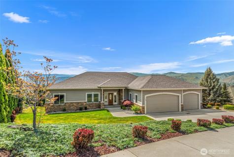 718 Briarwood Drive East Wenatchee WA 98802