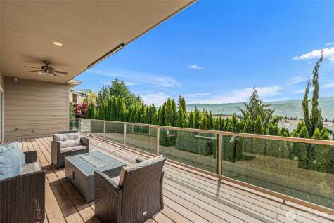718 Briarwood Drive East Wenatchee WA 98802
