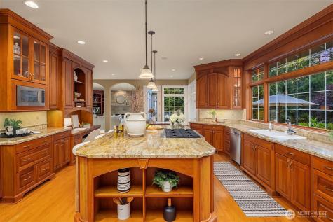 24838 NE 20th Street Sammamish WA 98074