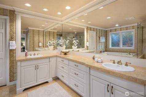 24838 NE 20th Street Sammamish WA 98074