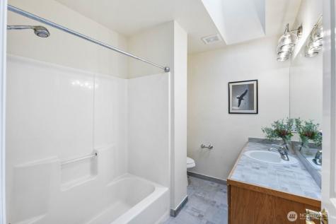 3429 Lincoln Avenue NE Renton WA 98056