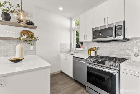 966 N Allen Place Seattle WA 98103