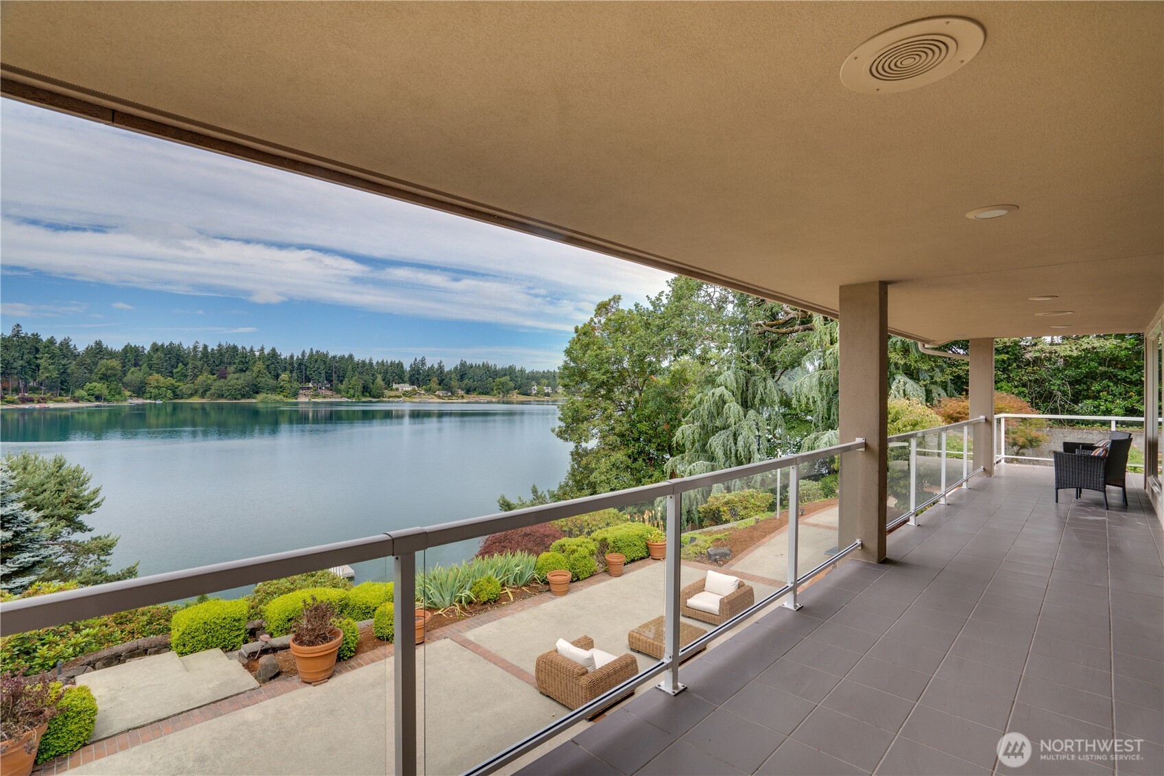 6638 Hilltop Lane Lakewood WA 98499