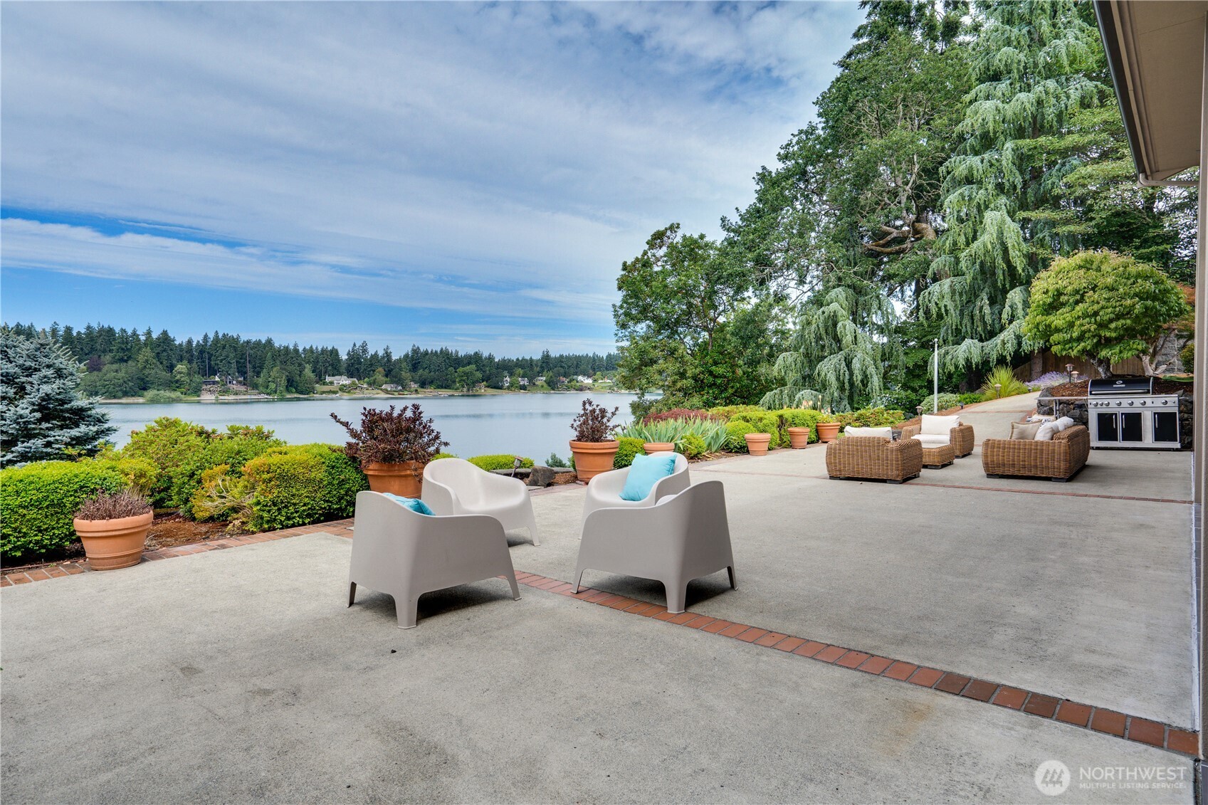 6638 Hilltop Lane Lakewood WA 98499
