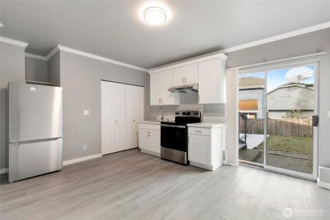 11944 SE 212th Place Kent WA 98031