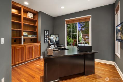 10444 SE 22nd Street Bellevue WA 98004