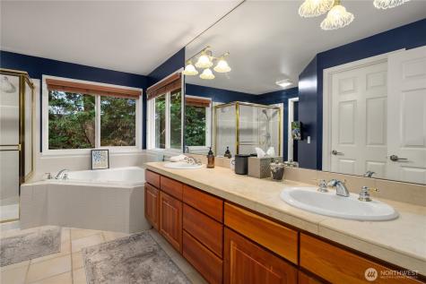 10444 SE 22nd Street Bellevue WA 98004